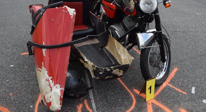 Részegen vezette az oldalkocsis motorbiciklit, súlyosan megsérült egy kiskorú
