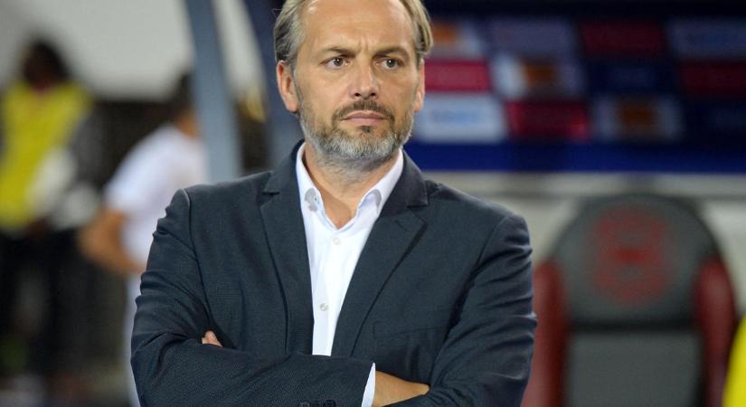 Világfutball: vasárnap szerződést bontott a Ligue 2-ben, most szövetségi kapitány lett