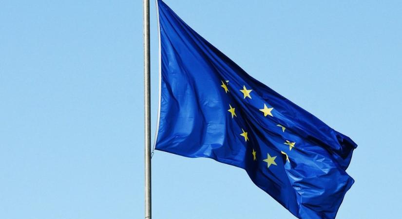 Ujhelyi István mégsem adja be az uniós tagságról a népszavazási kérelmet – a legfelsőbb fiókban tartja