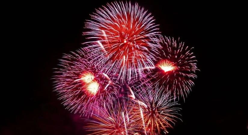 Mégis tartanak Szombathelyen tűzijátékot, az önkormányzat kétmillióval támogatja a rendezvényt