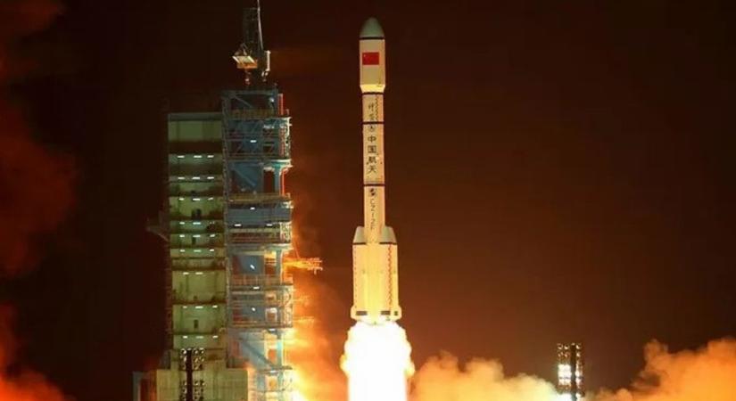 Valamire készül Kína, titokzatos űreszközt állítottak pályára