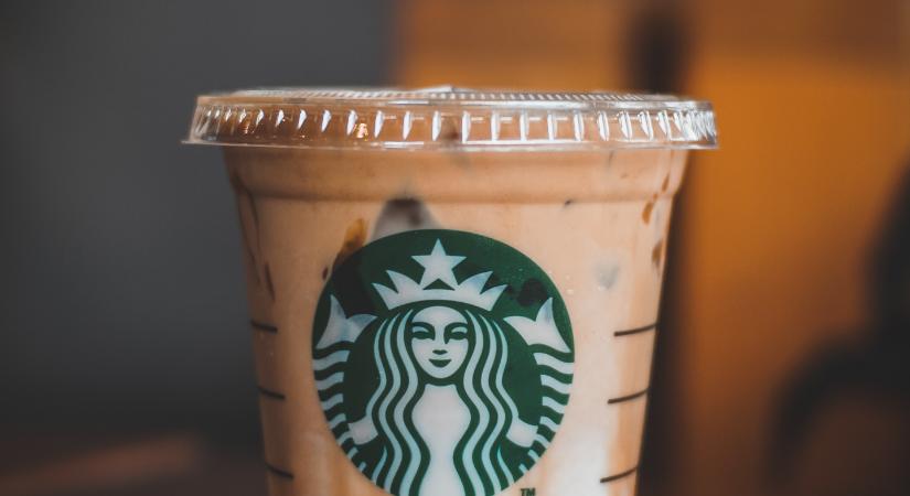 Starbucks: beszáll a Web3 és NFT jutalmakba a kávé franchise