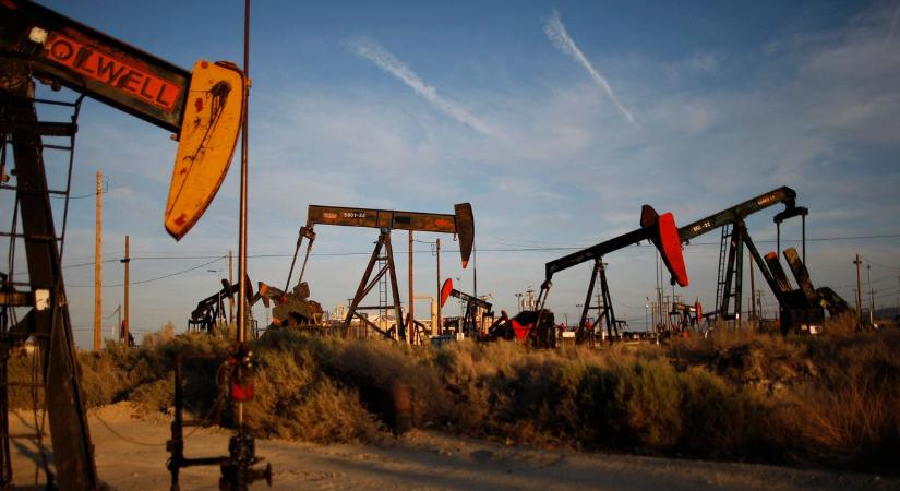 Manipulációtól zuhan az olajár?