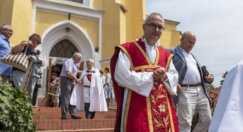A csókakői katolikus templom óráját avatták Szent Donát napján