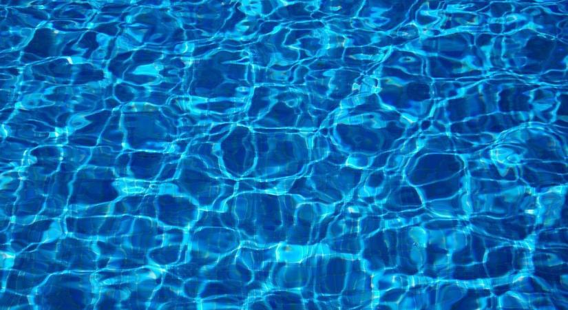 Nem tudott úszni: aquaparkban fulladt meg egy 11 éves kislány