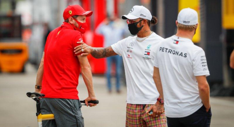 Vettel és Hamilton barátok maradnak