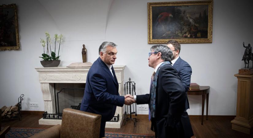 „Amerikának olyan vezetőre van szüksége, mint Orbán Viktor”