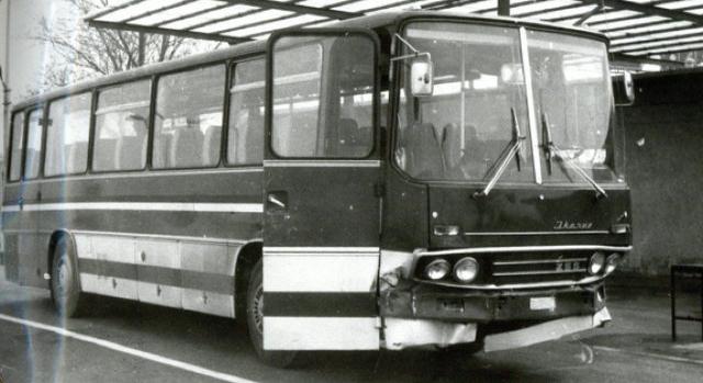 Disszidálás a szovjet nagykövetség autóbuszával