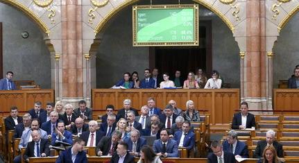 A kormány megmagyarázta, hogy miért nem vesznek részt a mai rendkívüli parlamenti ülésen