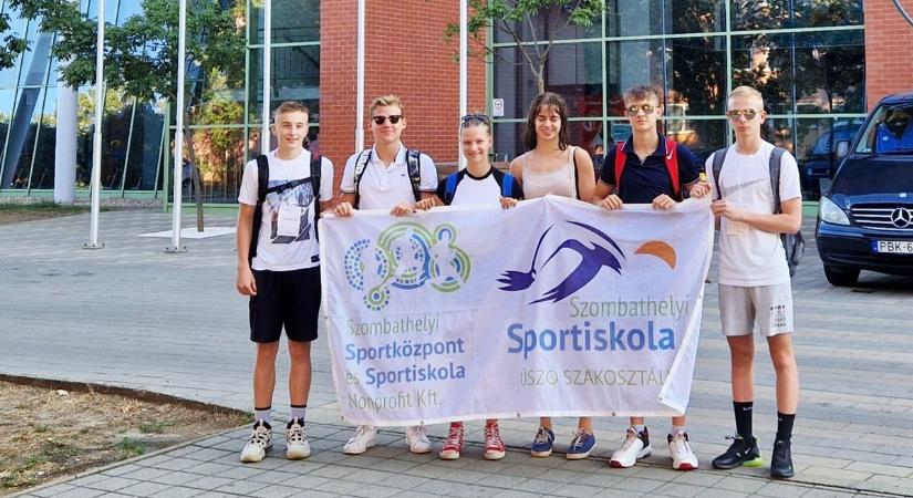 Zárult a szezon - Helytálltak a SZoSI úszói Debrecenben is