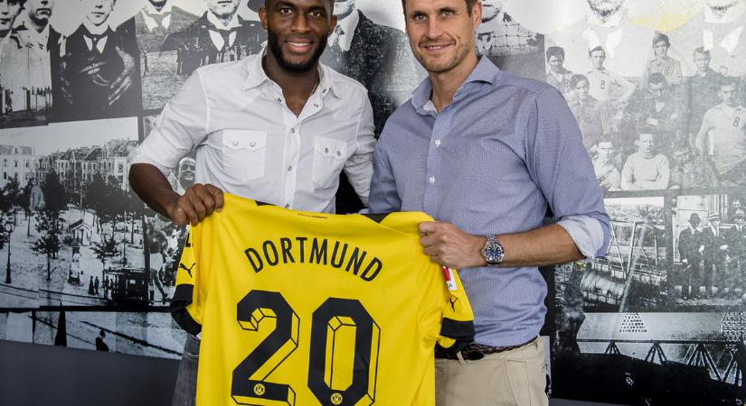 Megvan, hogy kivel pótolja a Dortmund a hererák miatt kieső kulcsjátékosát