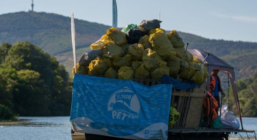 Több mint 15 tonna hulladékot gyűjtöttek össze a Felső-Tiszai PET Kupán