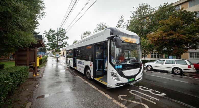 Elektromos buszokkal oldanák meg Udvarhelyszék közszállítását