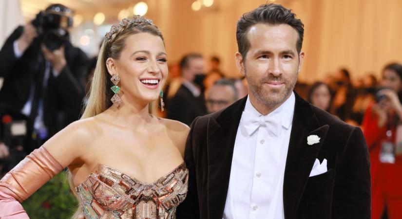 Ryan Reynolds a felesége tudta nélkül vett egy focicsapatot, Blake Lively nem repesett az örömtől a hír hallatán