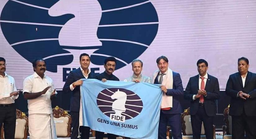 Sakk: így vette át Szabó László a FIDE zászlaját Chennaiban