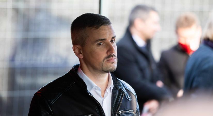 „Gyurcsány Ferenc fővédnöksége alatt álló”, „neokommunista szervezet” – így szúrt oda Jakabéknak a Jobbik szolnoki elnöke