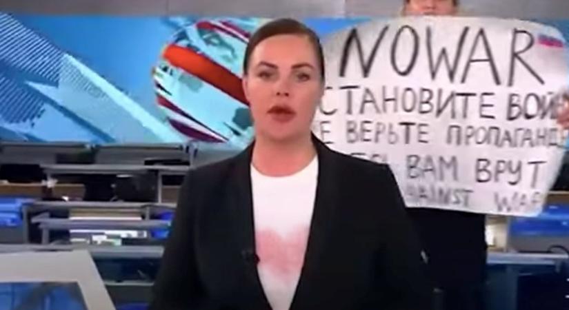 Házkutatást tartottak az orosz tévésnél, mert tiltakozott a háború ellen