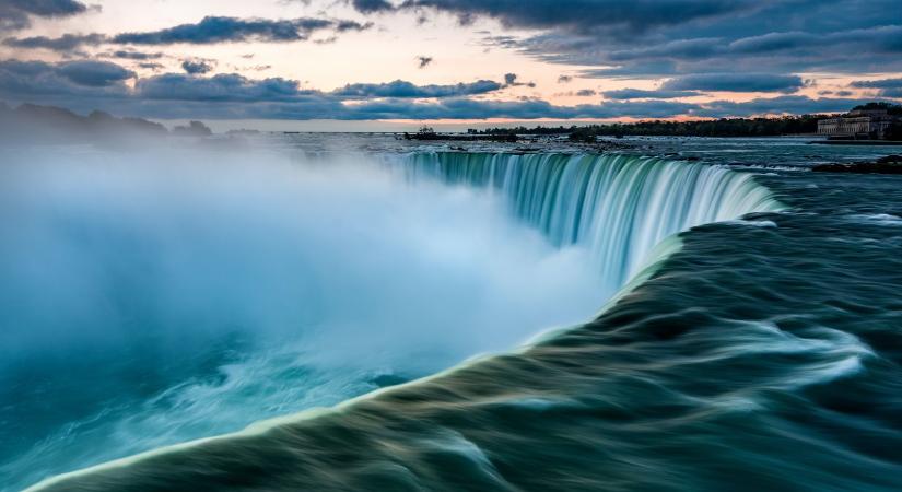 Megnéznéd a Niagara-vízesést az Eiffel-torony tetejéről nyolcszáz forintért?