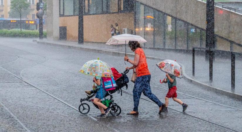 Nagy hőség nem lesz csütörtökön, esőben 11 megyében bízhatnak