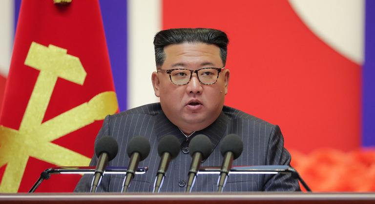 Kim Dzsongun győzelmet hirdetett a koronavírus fölött