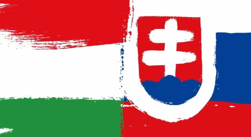 Mácsadi István (piros7es): Ne féljetek szlovákok, itt vannak a magyarok