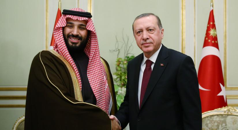 Szaúd-Arábiához fordul pénzügyi segítségért Erdogan
