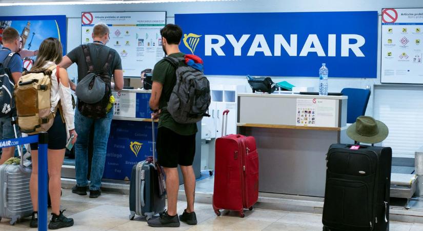 Bezárja nyolc budapesti útvonalát a Ryanair