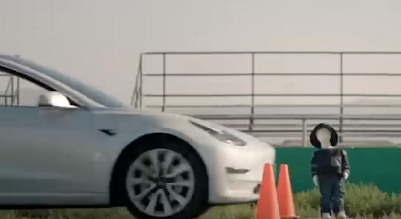 Életveszélyes lehet a Tesla önvezető funkciója?