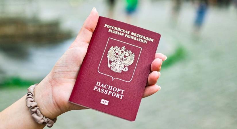 Zelenszkij kitiltaná az orosz turistákat Európából