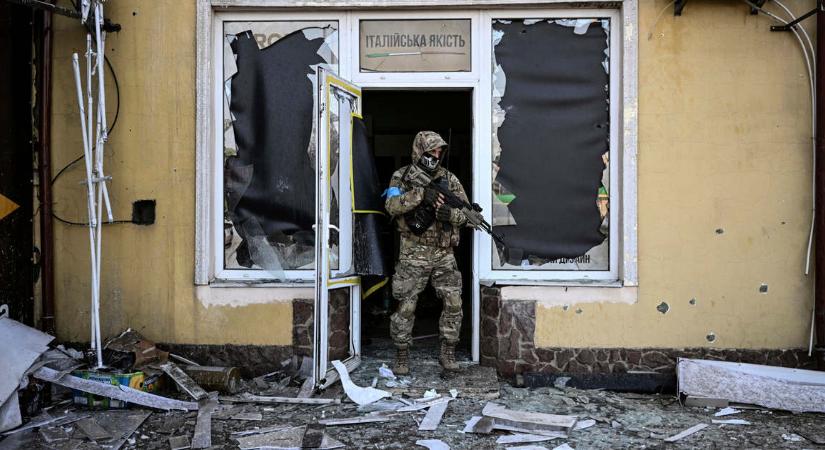 Az amerikai védelmi miniszter fokozott katonai jelenlétet ígért a balti országokban