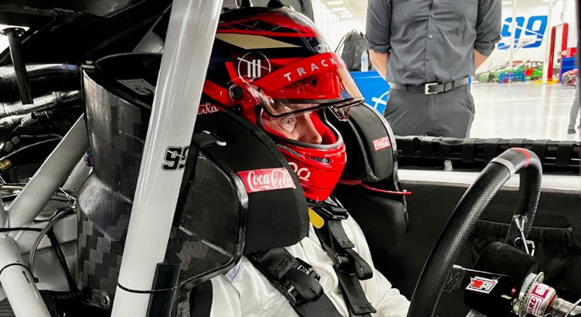NASCAR: Räikkönen mellett ma tesztel először a Cup másik világhírű debütánsa is