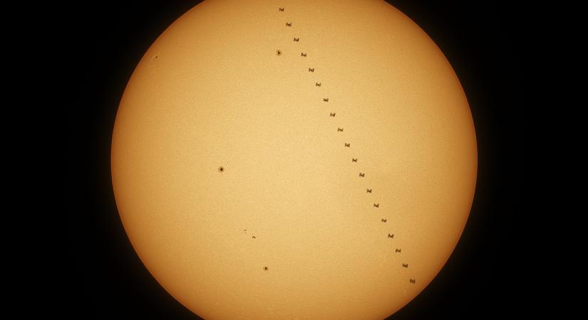 Nap képe: szegedi fotós sikere, a Nemzetközi Űrállomás átvonulása a nap előtt