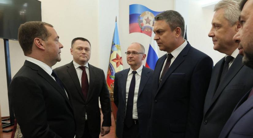 Dmitrij Medvegyev a Donbaszba látogatott