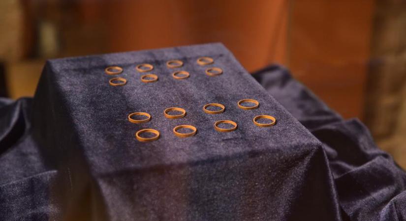 Egyetlen őskori sírban 169 aranygyűrűt találtak a régészek Bihar község határában