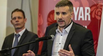 Jobbik: eldől, hogy Jakab Péter a nép pártján, vagy csak a „lé pártján" kíván politizálni