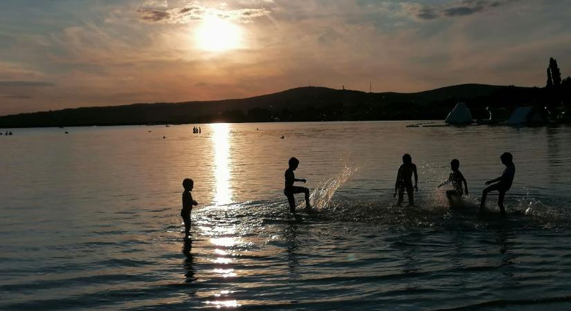 Hihetetlen: életre kelt a Velencei tó