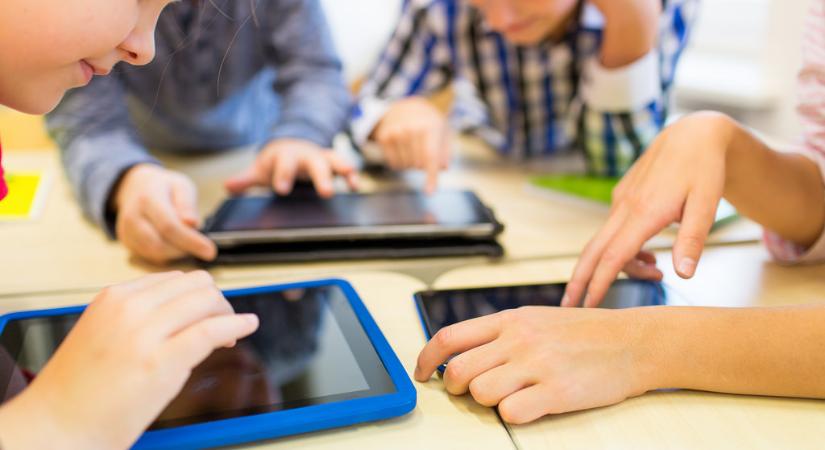 Mázsás iskolatáska helyett táblagép: kulcsszerepe lehet az okostechnológia a tanulásban