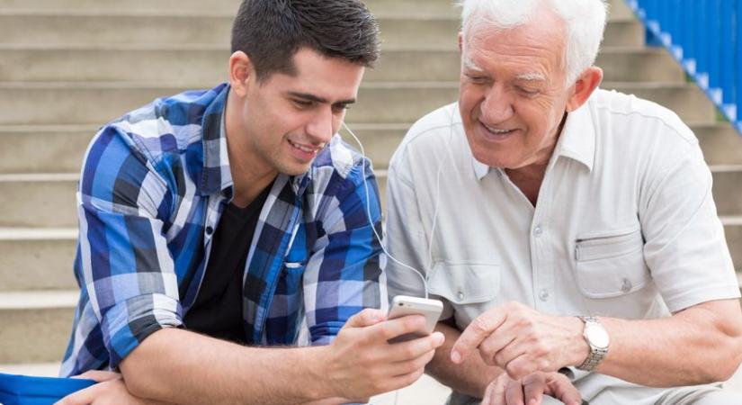 Különböző online megoldások az időseket is segíthetik