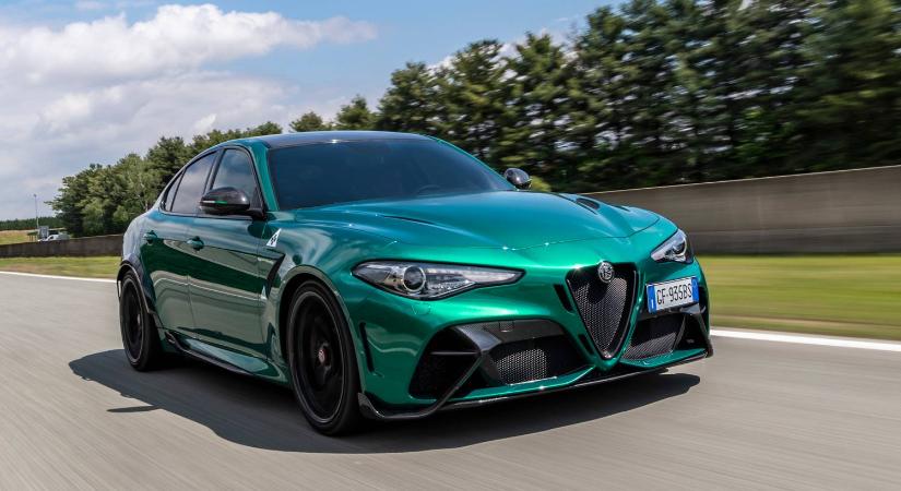 Az Alfa Romeo szerint hülyeség a villanyautókat máshogy formatervezni