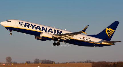 Itt a válasz a repülőjegyadóra: bezárja 8 budapesti útvonalát a Ryanair