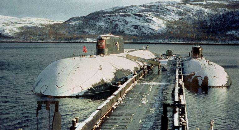 Felrobbant és elsüllyedt az orosz atom-tengeralattjáró