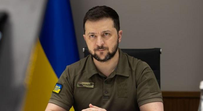 Zelenszkij benyújtotta a törvénytervezeteket a hadiállapot és a mozgósítás meghosszabbításáról a Legfelső Tanácsnak