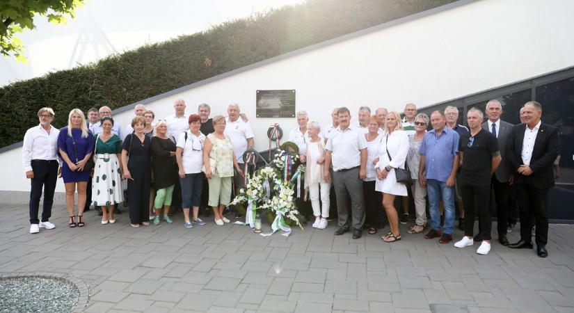 Emléktáblát avattak Szarka Zoltán tiszteletére Szombathelyen - fotók