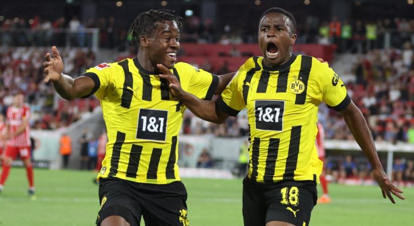 Tinédzser cserejátékosai mentették meg a Dortmundot