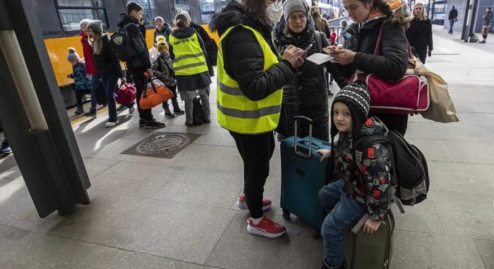 Február vége óta mintegy 100 ezer ukrán menekült állt munkába Csehországban