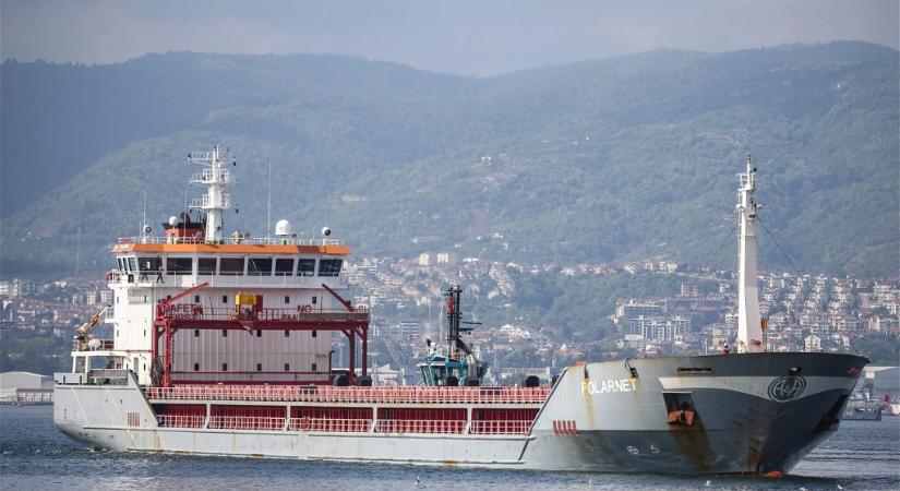 Török védelmi minisztérium: két újabb hajó hagyta el a fekete-tengeri kikötőket