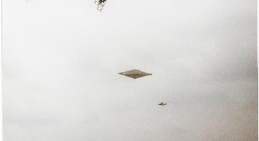 32 év után kiszivárgott: itt a valaha készült leglátványosabb UFO-fotó