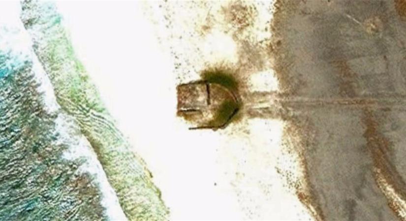 UFO-t találtak a szigeten: a földönkívüli hajó roncsát a Google térképen is jól látni