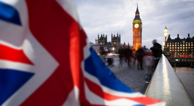 Egy lépéssel közelebb a recesszióhoz Nagy-Britannia: csökkent a GDP a második negyedévben