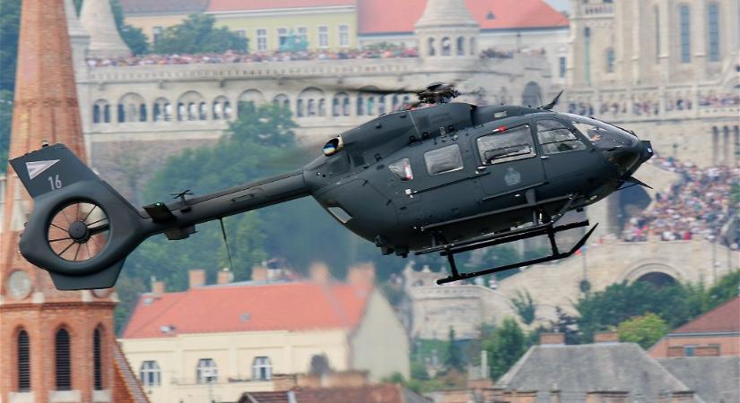 Az ünnepi légiparádé előkészítéseként légtérberepülést tart hétfőn a Magyar Honvédség